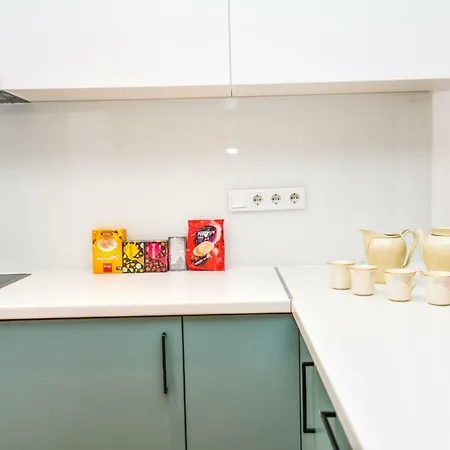 Modern 2bdr Apartment-best View- Free Parking * Sarajewo